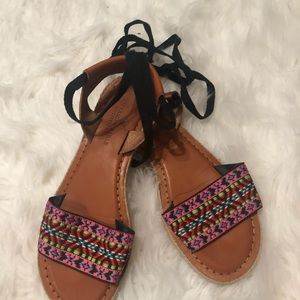 American Eagle sandal